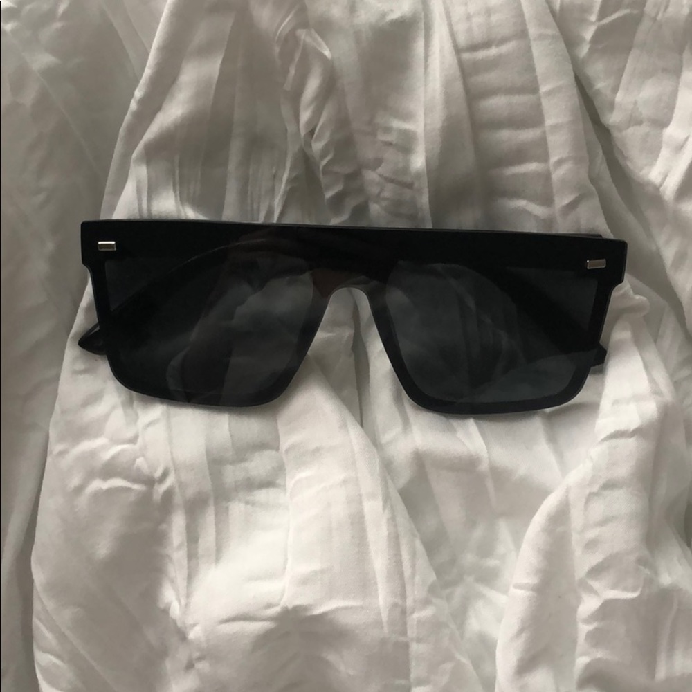 Pretty Little Thing sunglasses brand new